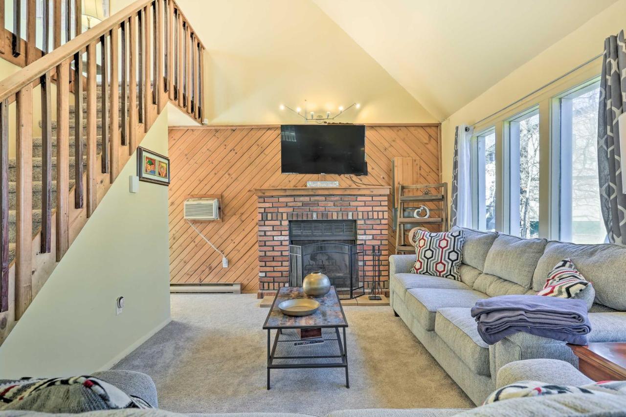 Peaceful Poconos Home With Lake And Pool Access! Long Pond Extérieur photo