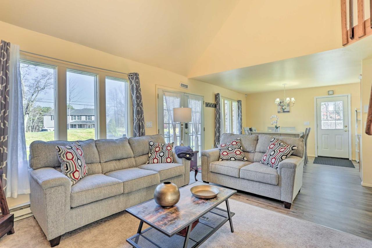 Peaceful Poconos Home With Lake And Pool Access! Long Pond Extérieur photo